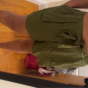 FRYE AND CO. Olive Green Women's Shorts